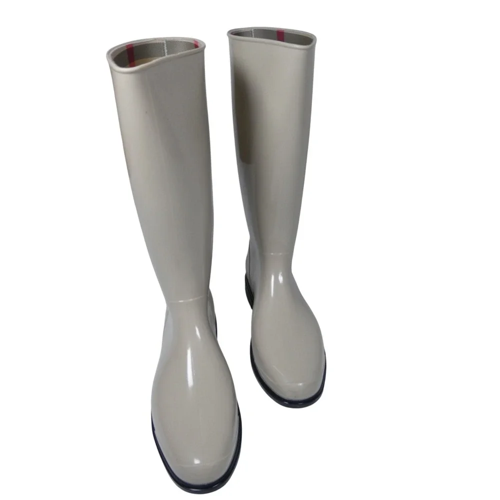Burberry Equestrian Knight‎ Rainboot Size US 9.5